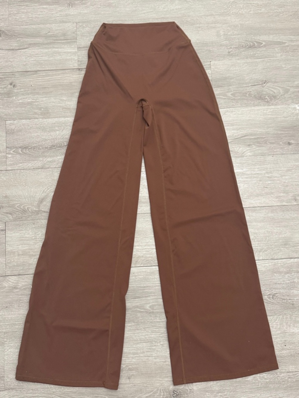 High-Rise Wide-Leg Pants in Chocolate Brown - Picture 3 of 6